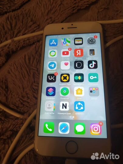 Телефон iPhone 6s