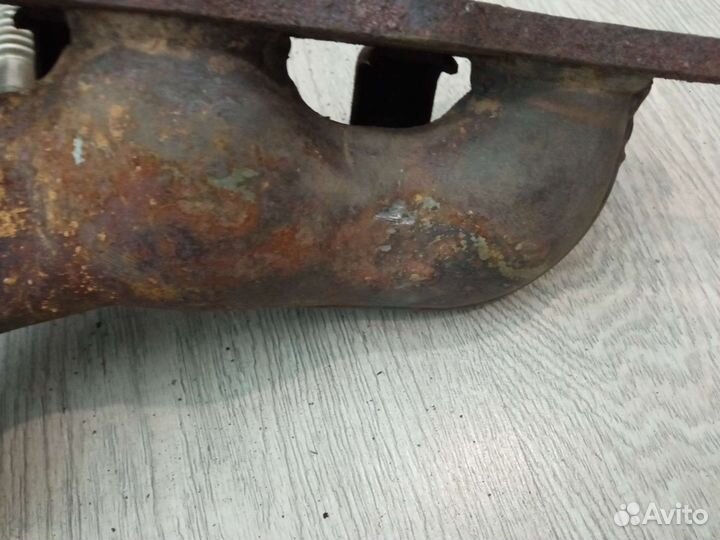 Коллектор выпускной левый Паджеро 4