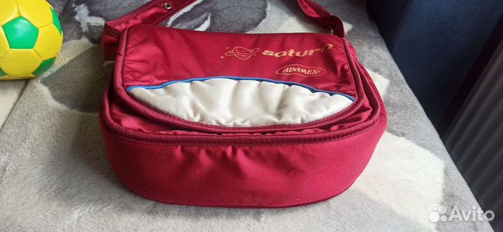 Отдам сумку на коляску красную с бежевым