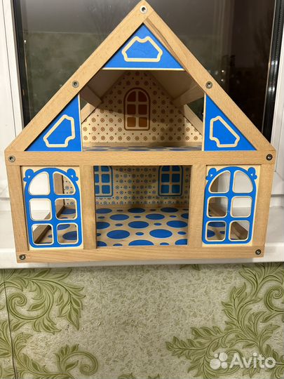 Домик кукольный
