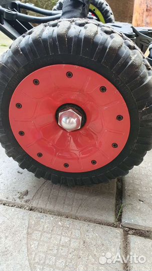 Радиоуправляемая модель с двс