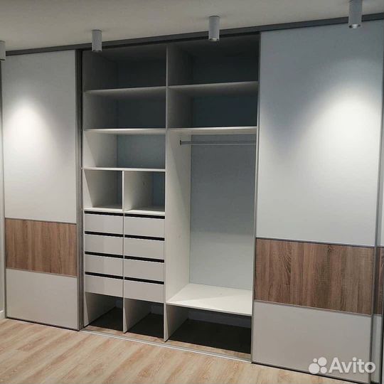 Встроенный шкаф