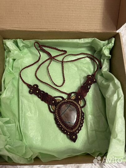 Колье с лабрадоритом