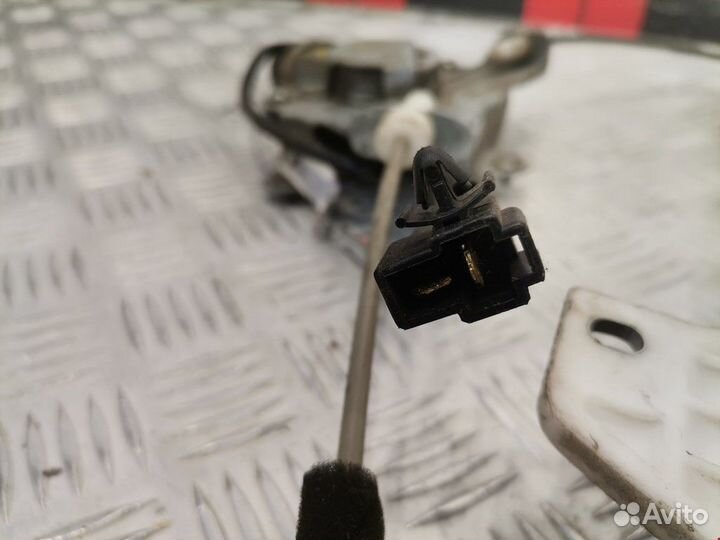 Стеклоподъемник электрический задний левый