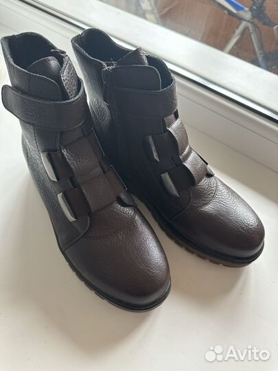 Ботинки женские