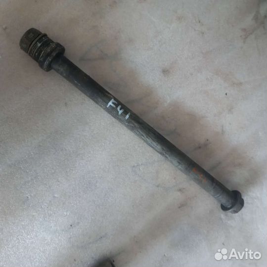 Ось задняя Honda CBR 600F4/F4i