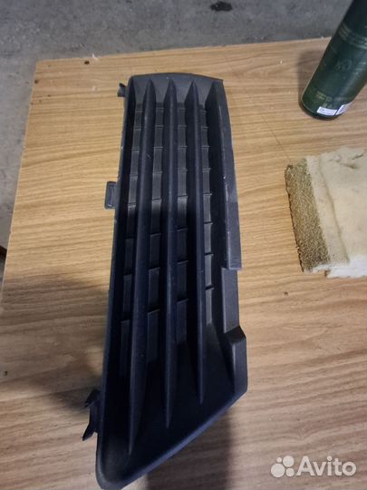 Опель Зафира б решётка бампера переднего правая