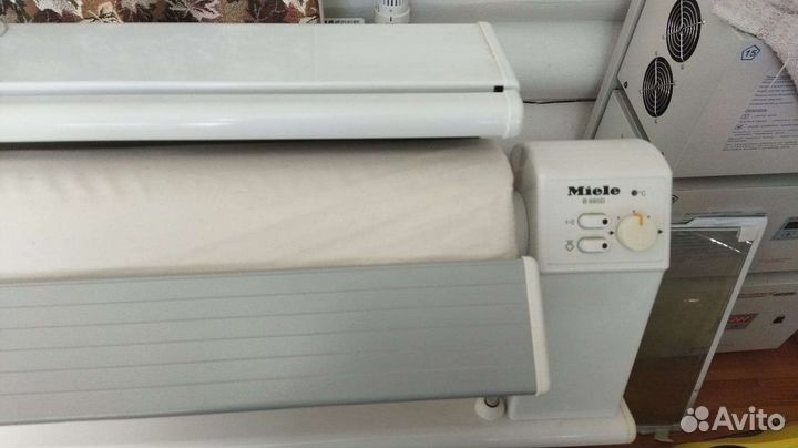 Гладильная машина Miele B 895 d