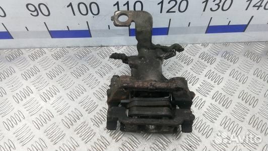 Суппорт тормозной задний правый toyota avensis T27