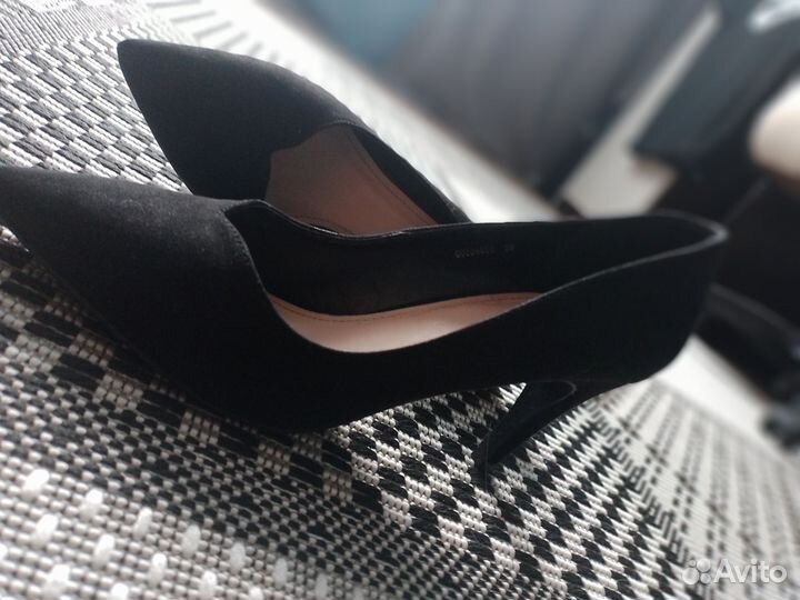 Туфли женские 38 размер черные замшевые