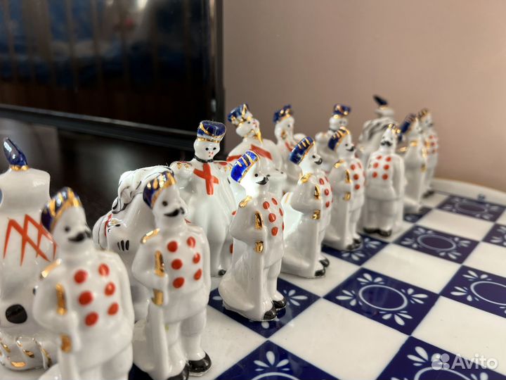 Шахматы фарфоровые