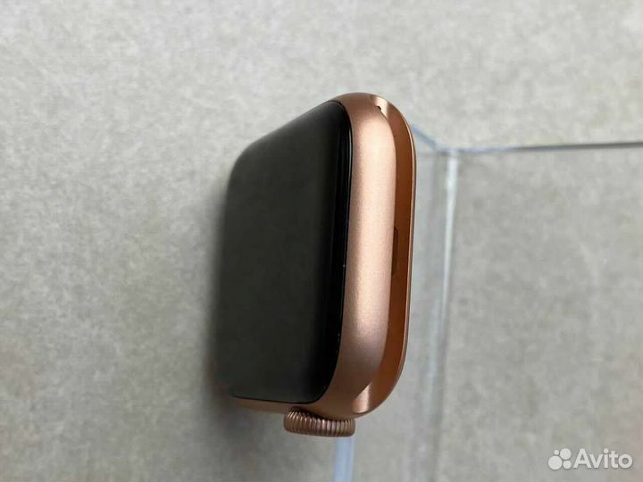 Продам Apple Watch 6 40 mm