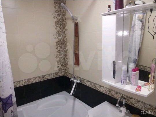 4-к. квартира, 100 м², 1/5 эт.