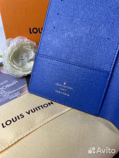 Обложка для паспорта Louis Vuitton