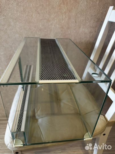 Террариум с вентиляцией и замком