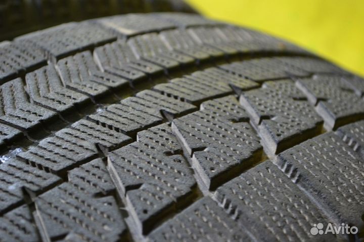 Bridgestone Blizzak VRX 205/60 R16