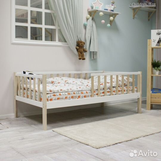 Детская кровать из березы