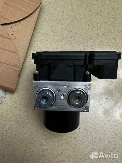 Блок abs mercedes w204 6.3 AMG