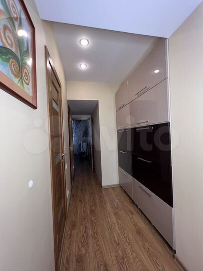 3-к. квартира, 86 м², 2/5 эт.