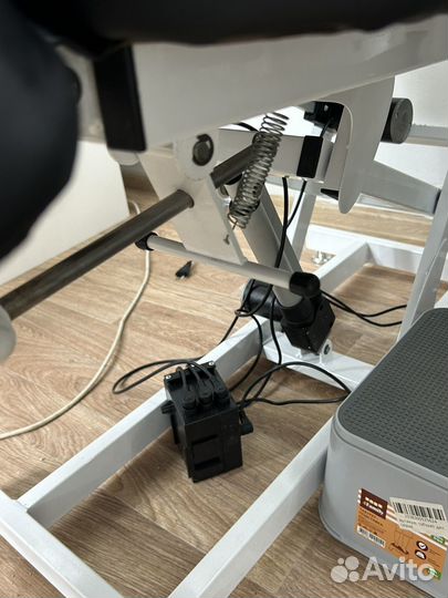 Кресло педикюрное трехмоторное