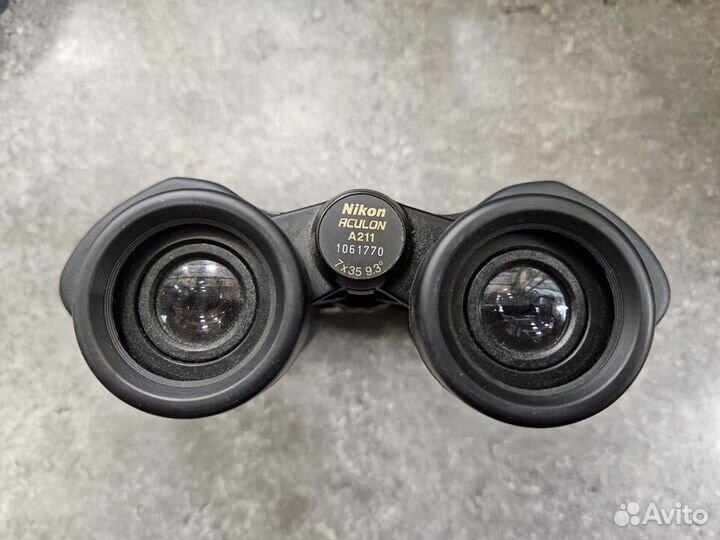 Бинокль Nikon Aculon A211 7x35 9.3