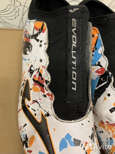 Футбольные бутсы Joma