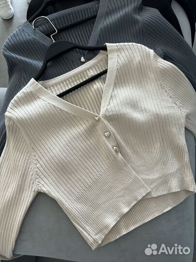 Кофта укороченная на пуговицах женская