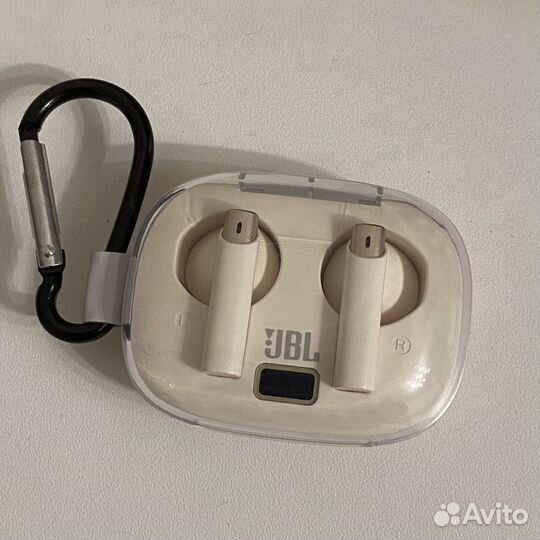 Беспроводные наушники jbl