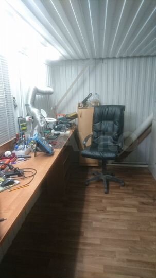 Гараж, > 30 м²