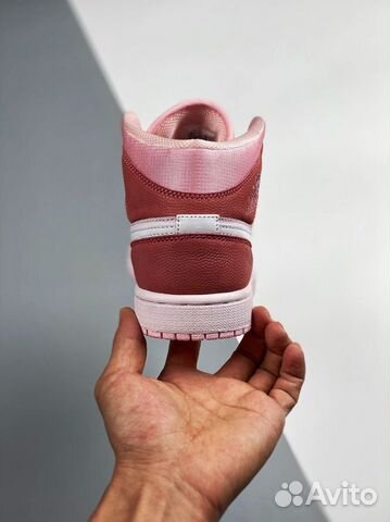 Кроссовки Nike Air Jordan 1 Low wmns Digital Pink