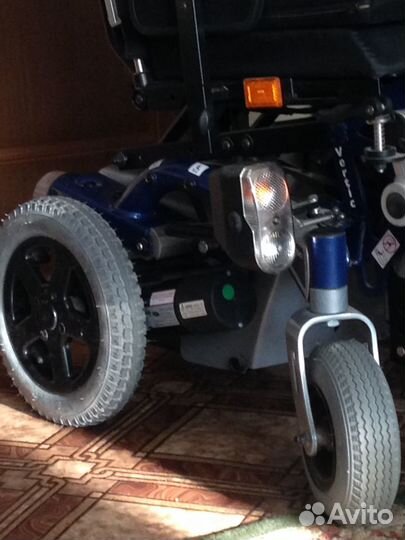 Инвалидная кресло коляска с электроприводом