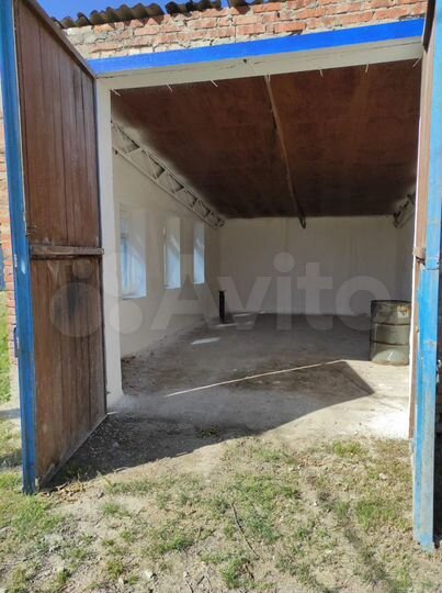 Гараж, > 30 м²