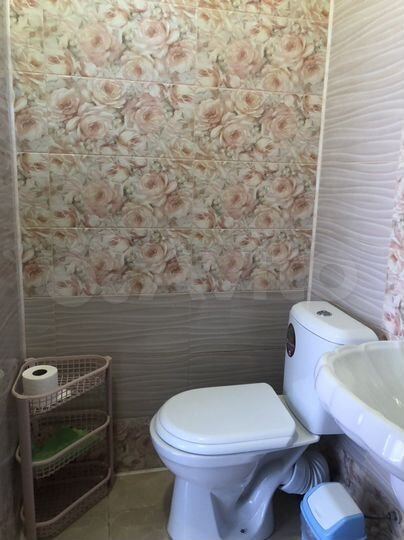 Комната 20 м² в > 9-к., 1/3 эт.