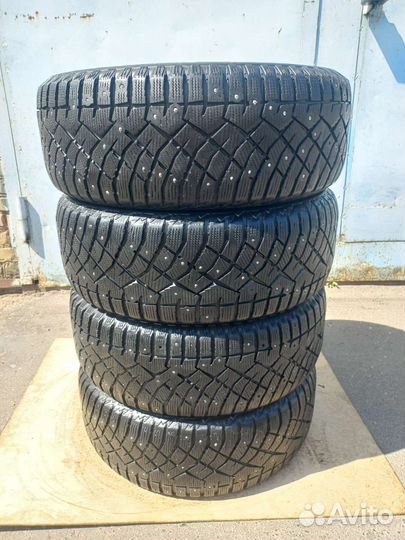 Nitto Therma Spike 215/60 R16
