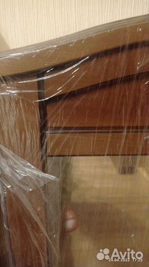 Зеркало новое в деревянной раме