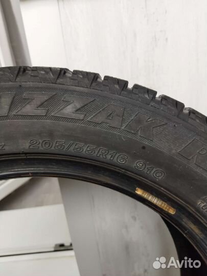 Bridgestone Blizzak Revo2 205/55 R16