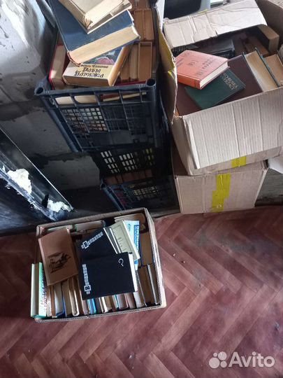 Много книг СССР