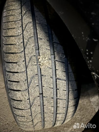 Pirelli P Zero 245/40 R20 и 275/35 R20 102ZR