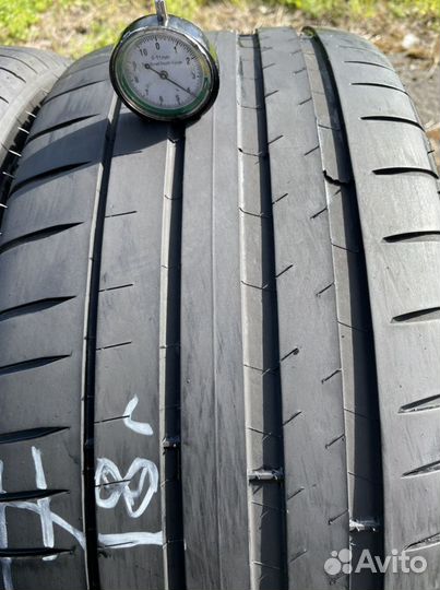 Michelin Pilot Sport 4 245/45 R17