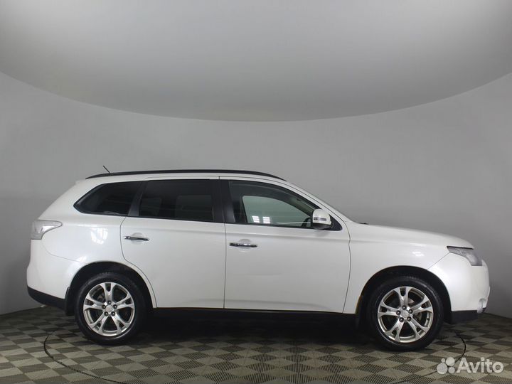 Mitsubishi Outlander 2.4 CVT, 2014, 154 000 км