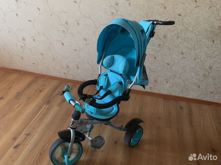Детский велосипед с ручкой