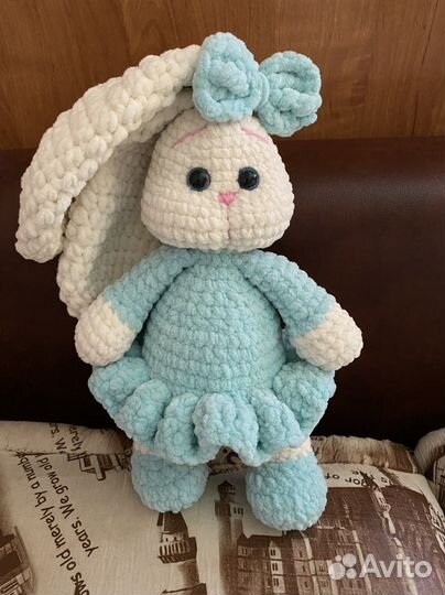 Вязаный заяц