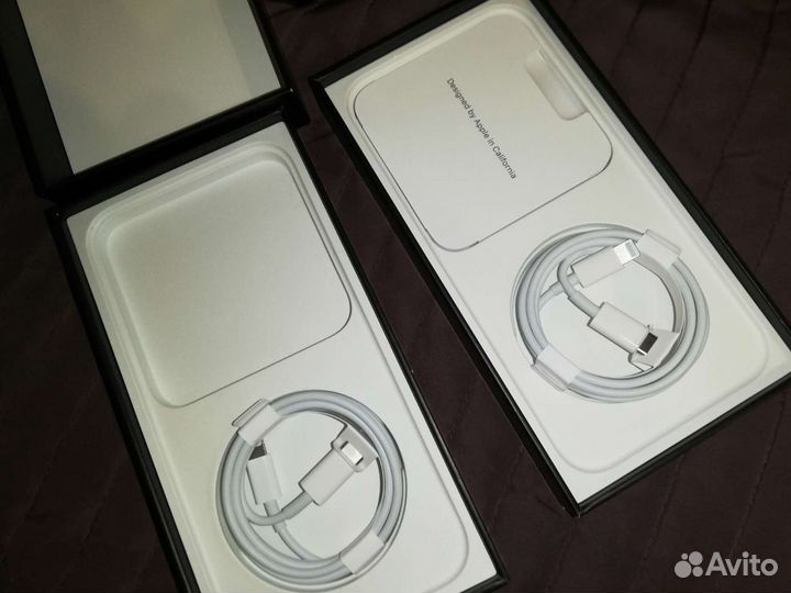 Коробка от iPhone 12 pro max и Apple Watch 4