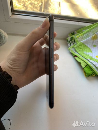 iPhone 8 Plus, 64 ГБ