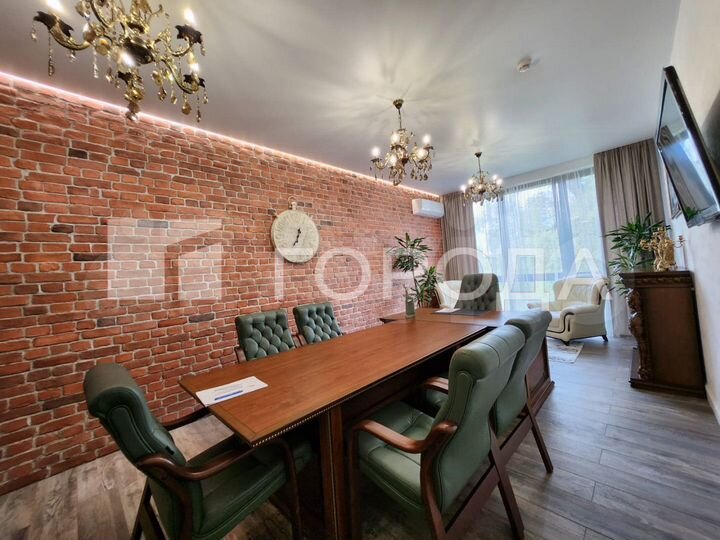 4-к. апартаменты, 210 м², 1/10 эт.