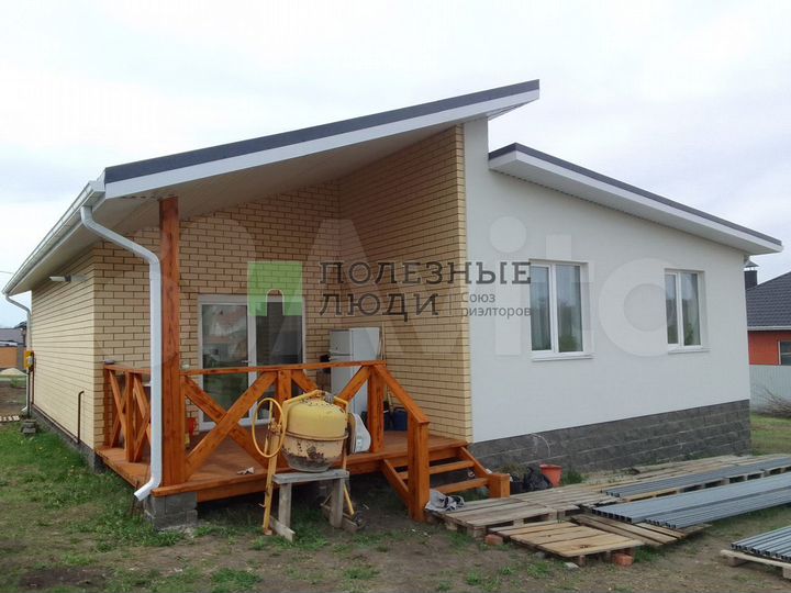 Дом 108 м² на участке 12,5 сот.