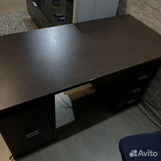Письменный / компьютерный стол 130х60 см