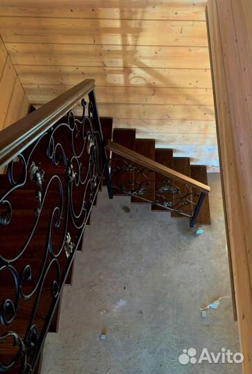 Лестничиный металлокаркас