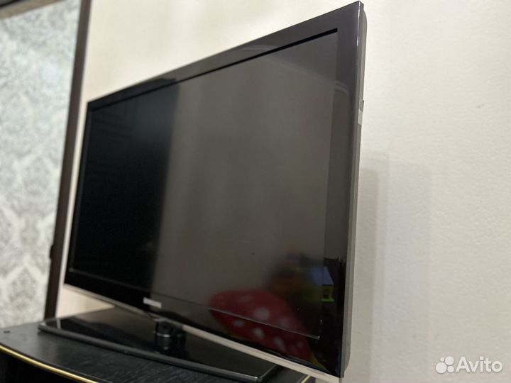 Телевизор samsung
