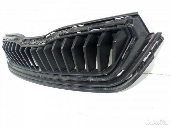 Решетка радиатора Skoda Rapid 2